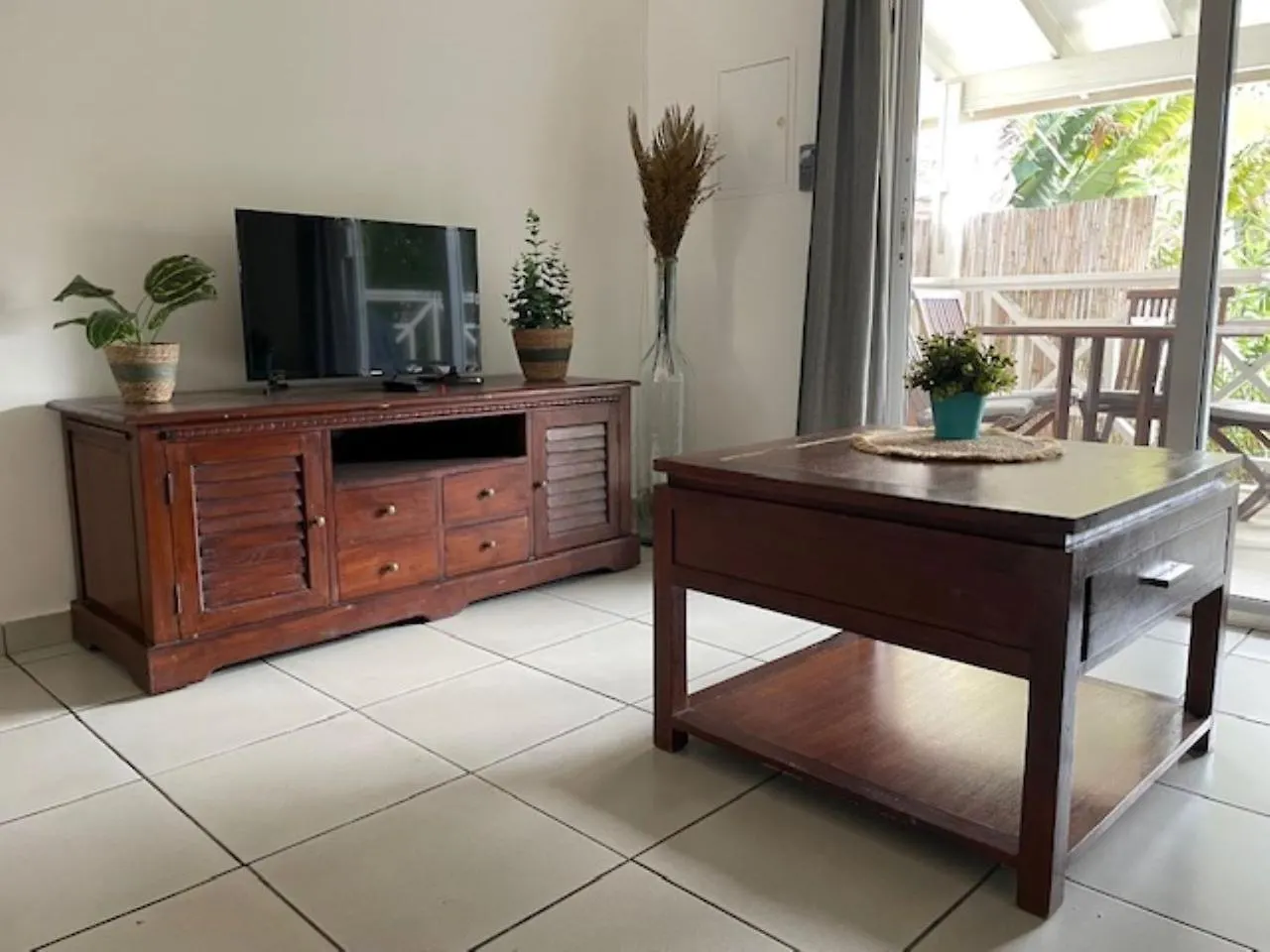 Blue Marlin Apartments Willemstad