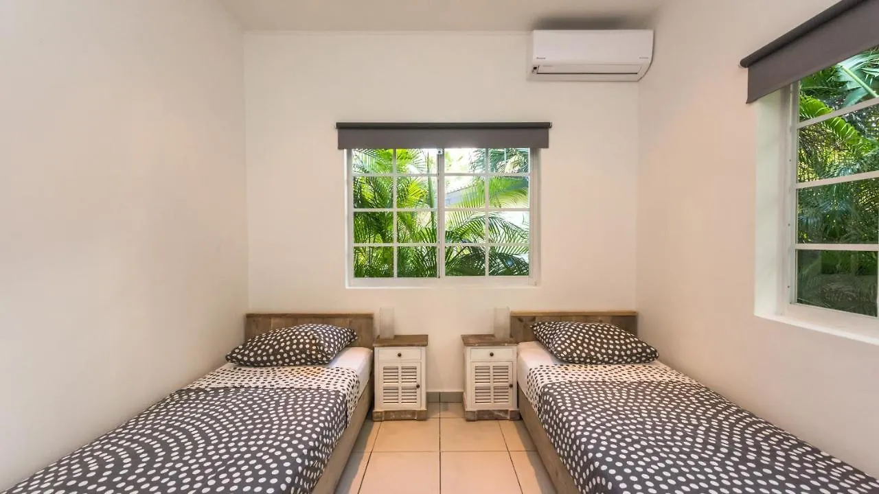 Blue Marlin Apartments Willemstad